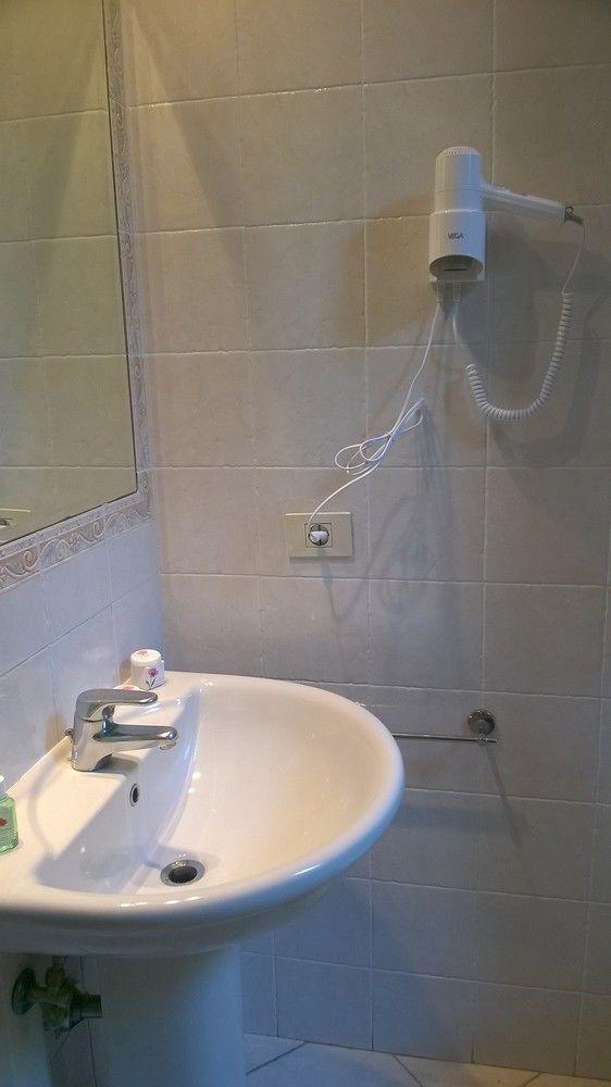 Hotel La Villetta Fiumicino Zewnętrze zdjęcie